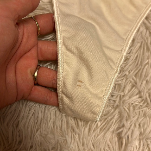 1960’s DeLaRose Cream Lace bodysuit - Picture 3 of 10